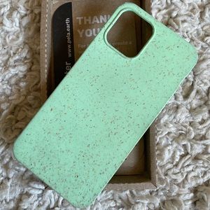 Pela iPhone 12 case